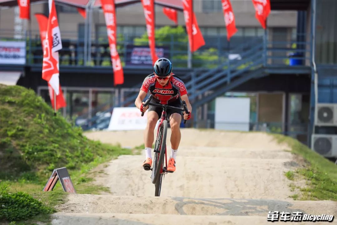 建大adv龟背轮胎,2019款建大轮胎测评