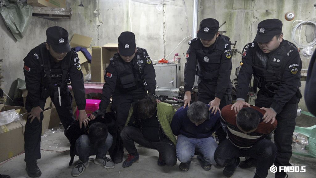 破获价值上亿制售假烟案,卖假烟案值800多万