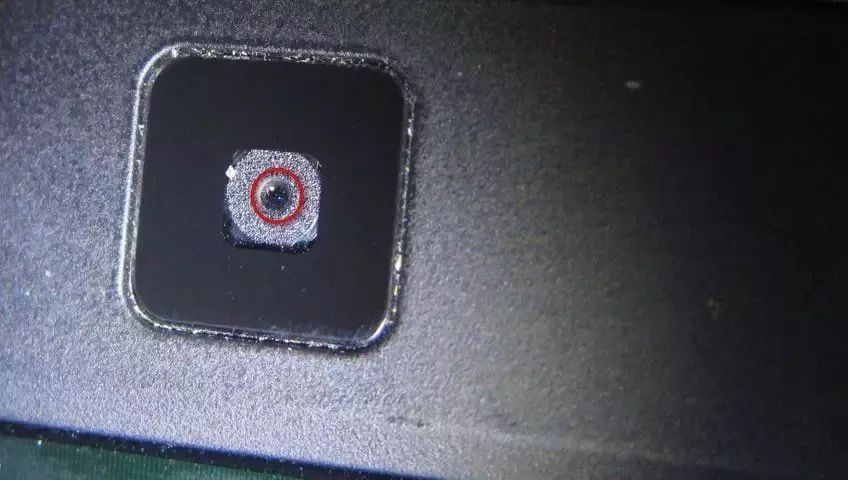 如何查找屋内针孔摄像头,如何发现房间里有没有针孔摄像头