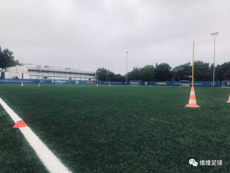 黑娃教练深受厚爱,黑娃教练