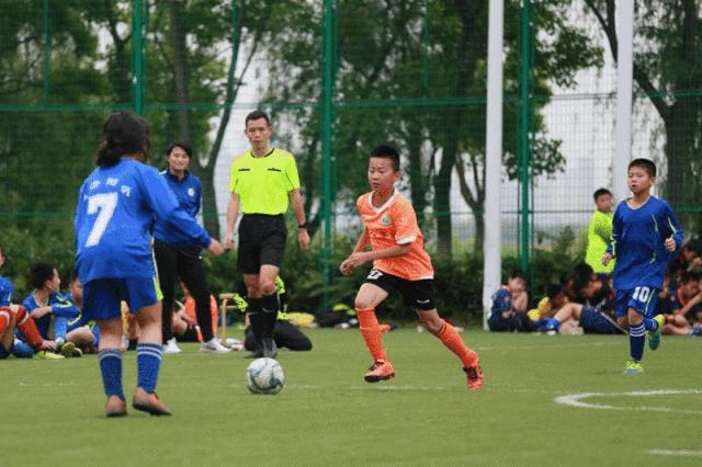 追风少女足球挑战赛,硚口区校园足球联赛2024