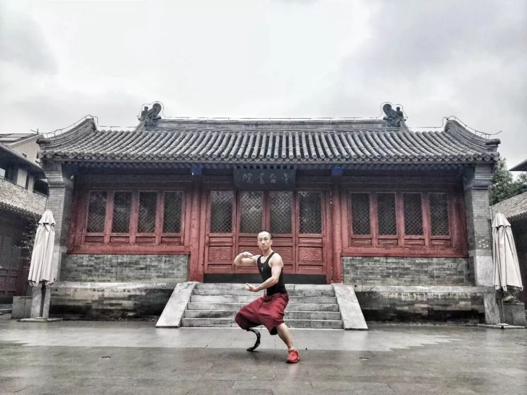 残疾人活得更有尊严,残疾人真的一点出路都没有吗