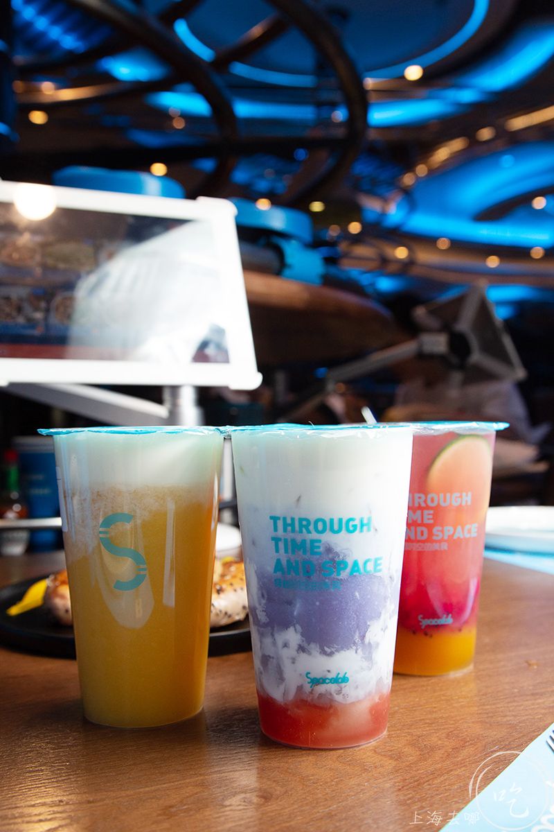 浦东新地标480米,上海浦东逛吃一条街