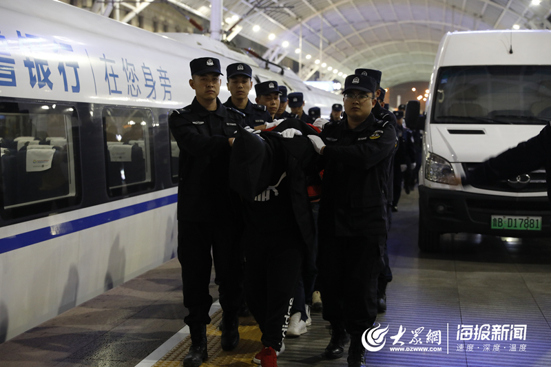 00后诈骗团伙专挑微商,团伙微商诈骗案判刑案例