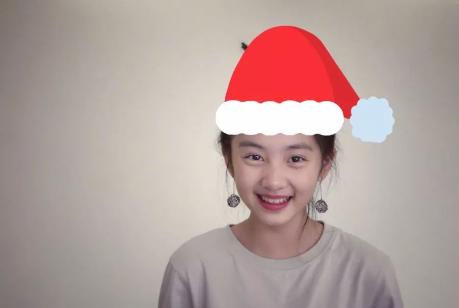 黄磊女儿13岁被骂上热搜,黄磊对女儿的评价