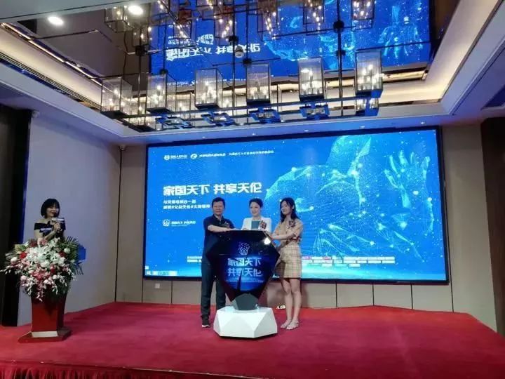 如果早知道郑州天伦医院爷爷就可以早点见到这个重孙子了