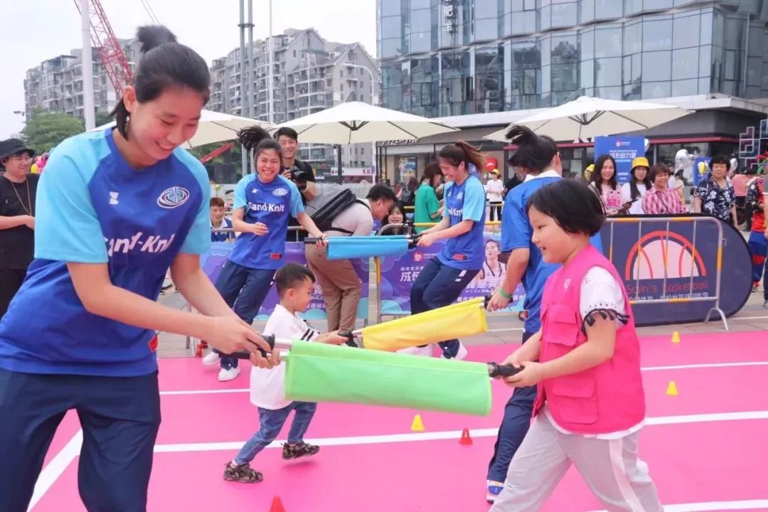 瓒呯噧濂崇姣旇禌,瓒呯噧濂崇