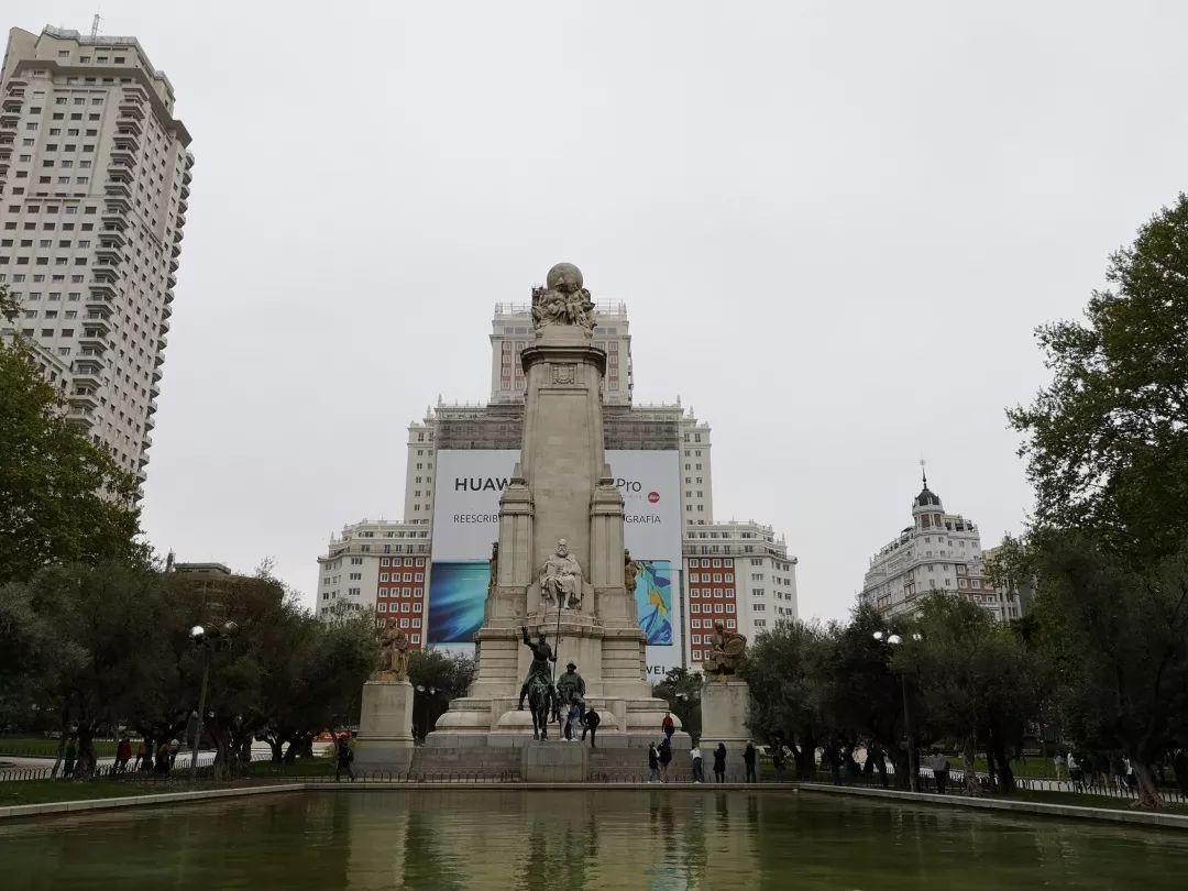 去欧冠现场看比赛有中国解说吗,去现场看欧冠皇马vs曼城