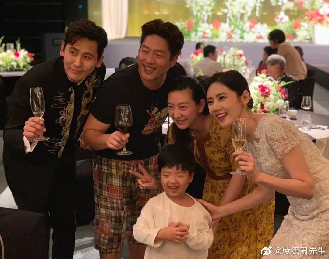 无绳便携式吸尘器,不用充电的家用小型吸尘器