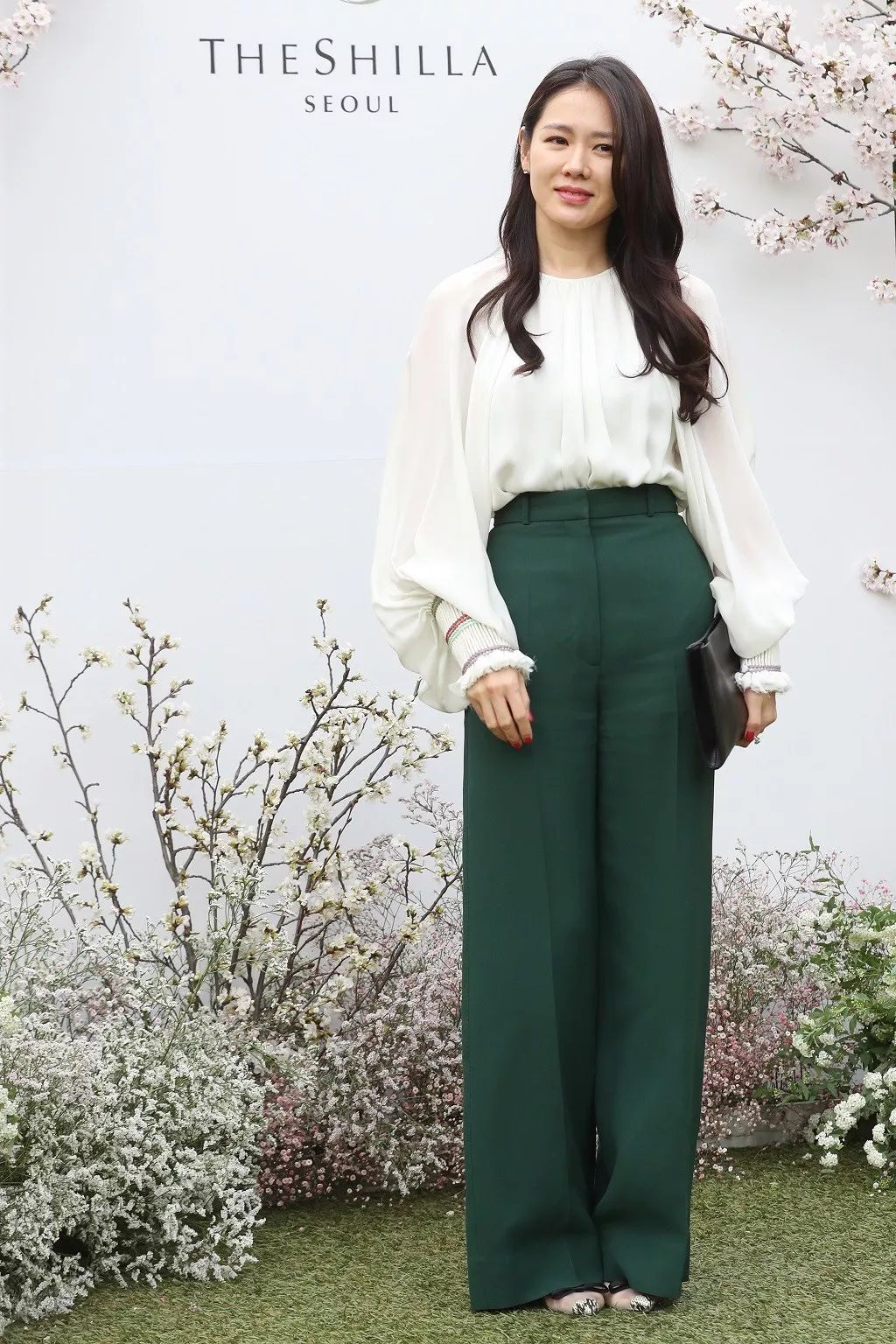 优雅而迷人的雪纺衫,减龄宽松型雪纺衫