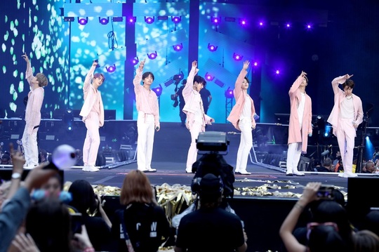 190603“一辈子都忘不了的记忆”，占领温布利的防弹少年团感动12万阿米的话