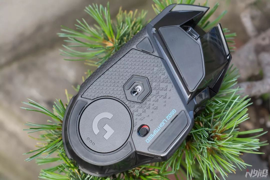 无线g502罗技,g502创世者和g502lightspeed的区别