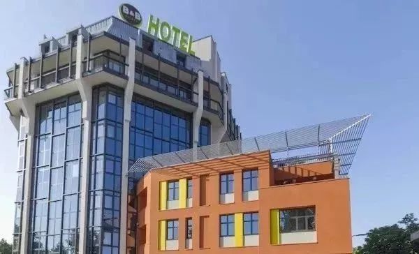 星火指南丨这个夏天，带孩子零距离接触AC米兰，感受意式人文之旅