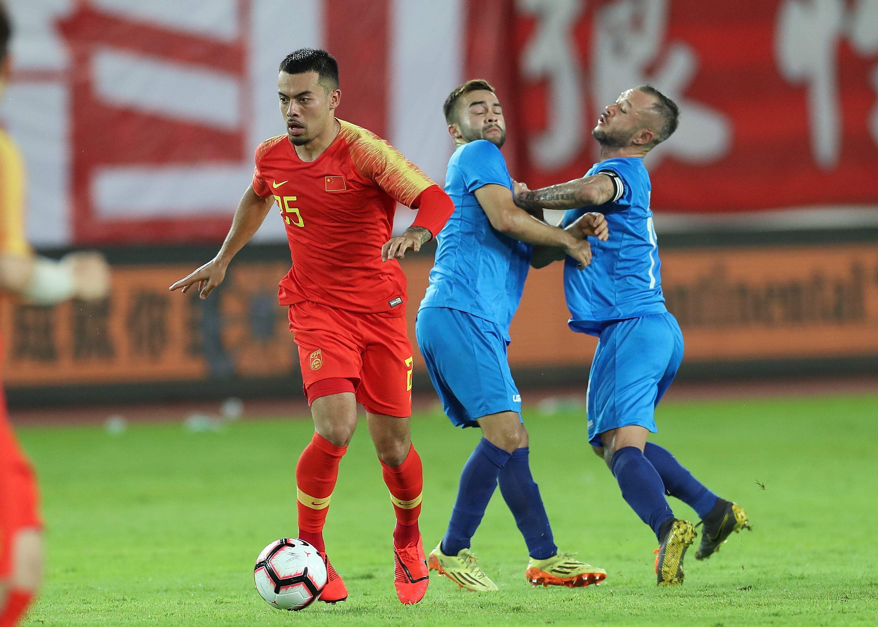 中国足球vs菲律宾分析,男篮vs菲律宾热身赛直播