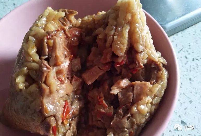 粽子捂脸流泪,鲜肉粽蛋黄粽