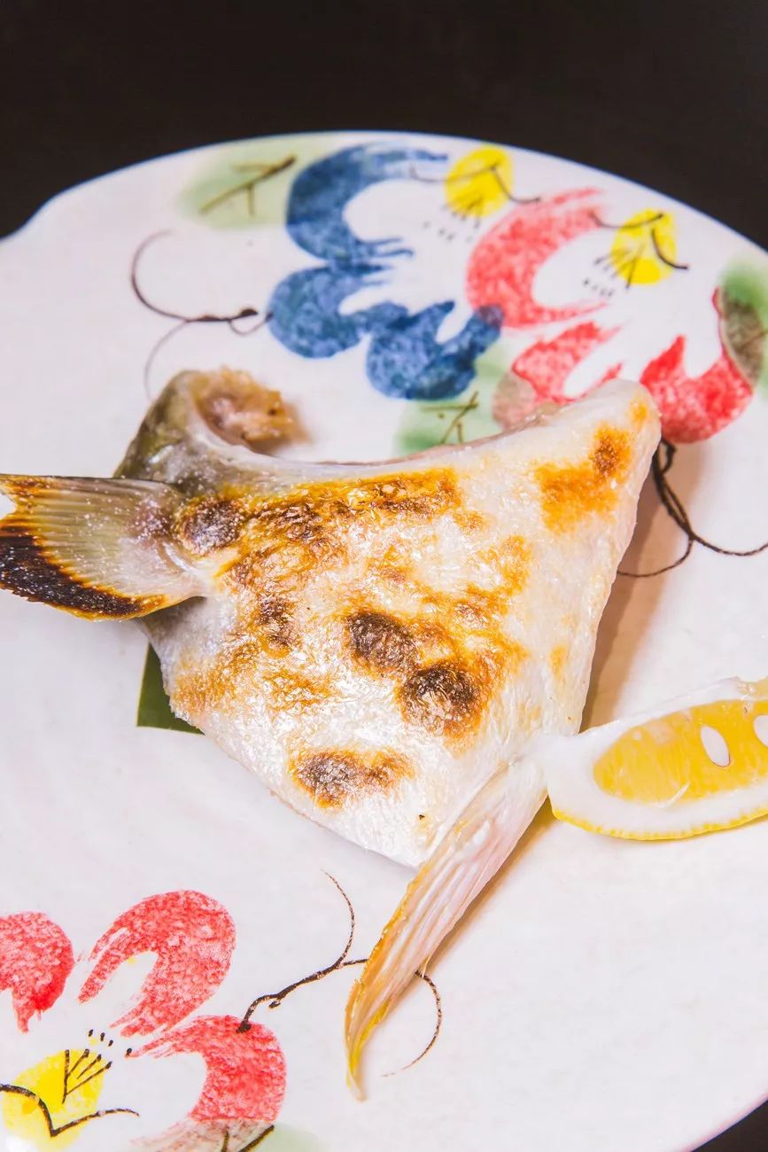 镇江宝藏日料店!15层生猛「云梯刺身」无限续,120+种自助不限量