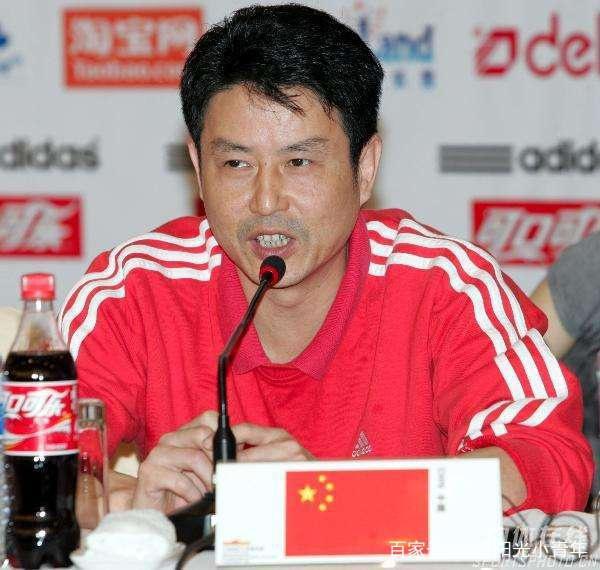 19岁陈忠和现状,陈忠和现在的妻子李东红