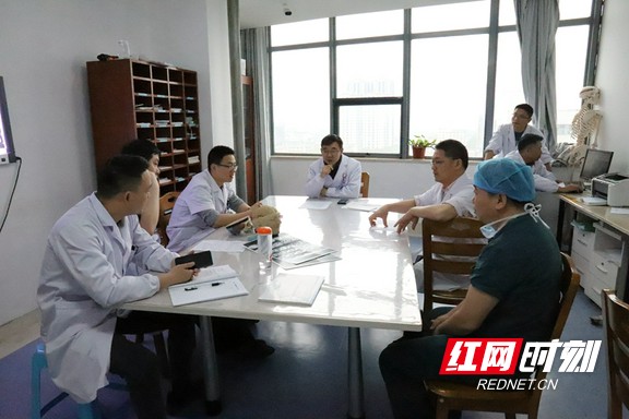 特发性震颤脑深部电刺激,脑深部电刺激程控进展