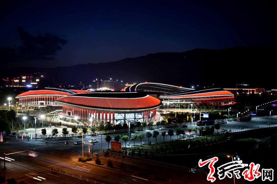 探访成都体育中心,天水市综合运动中心