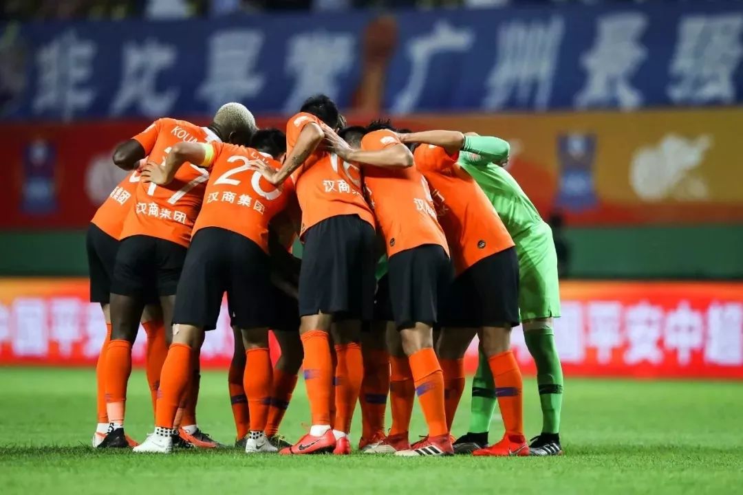 逆转夺冠震撼瞬间,武汉卓尔2:2绝平梅县铁汉