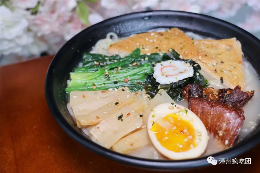 街上找不到一家餐馆开门,店里附近的人找不到