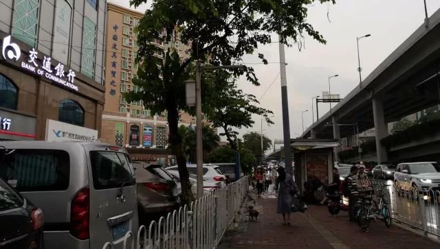 代购奢侈品假货违法么,带假货奢侈品过关被查到会怎么样