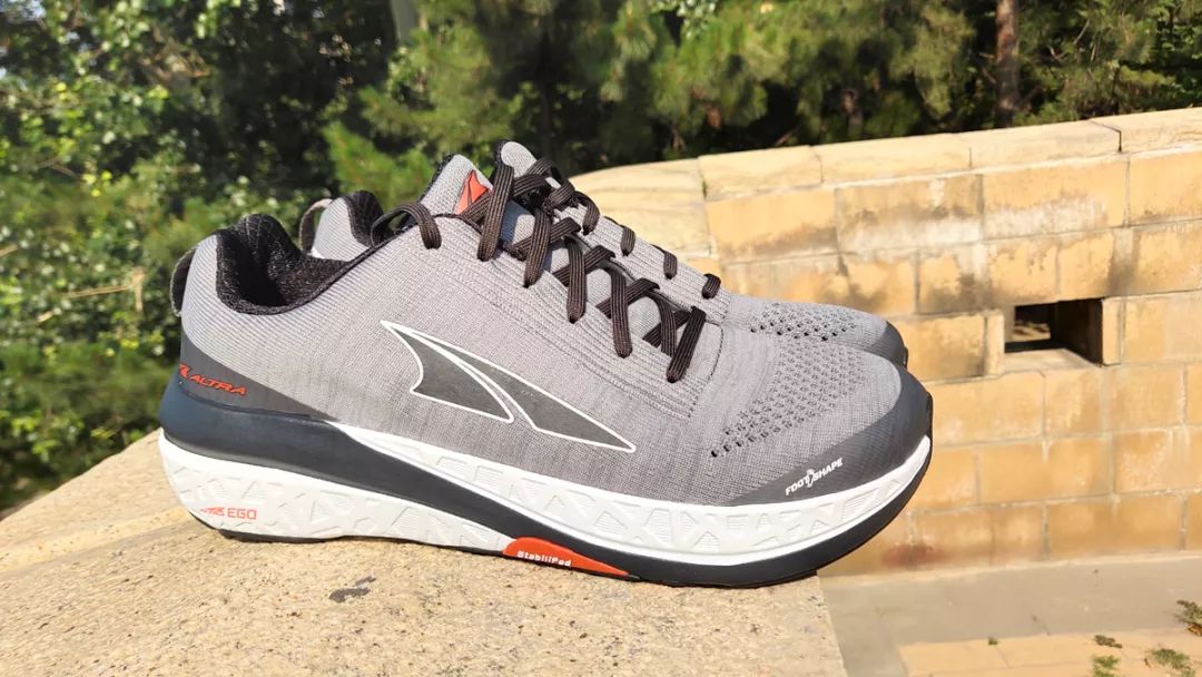 nikegravity跑鞋测评,gravity跑鞋测评