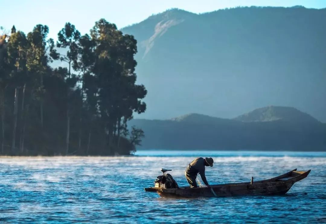 泸沽湖2月开花吗,泸沽湖等你