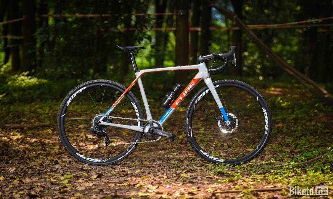 一车遛天下？小编为什么要选CUBECROSSRACE越野公路车