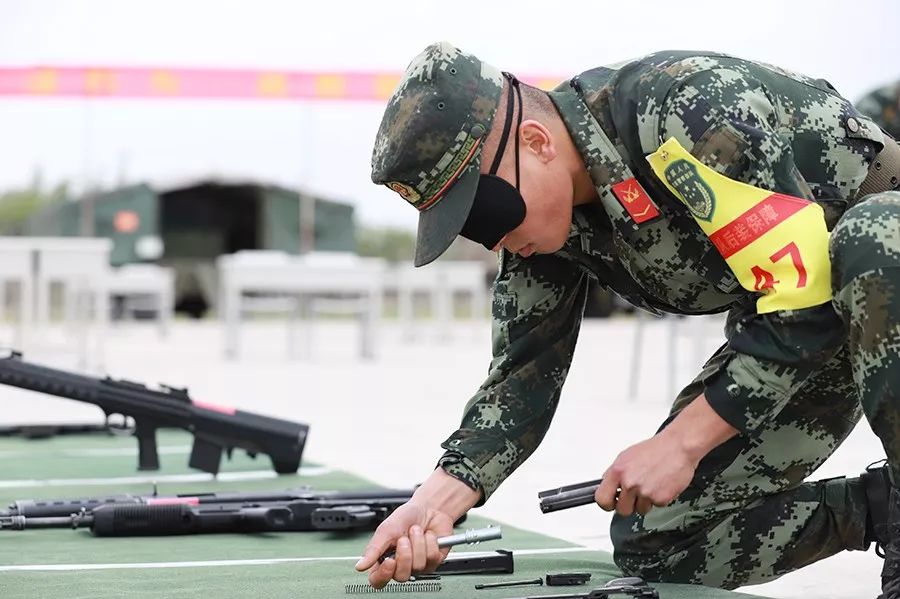 厉兵秣马保安全实战练兵正当时,厉兵秣马严阵以待区别