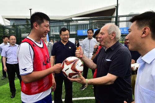 施大爷照片,施大爷抖音