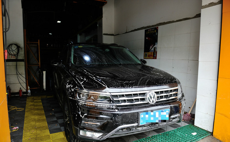 途观l换胎视频,途观l换胎