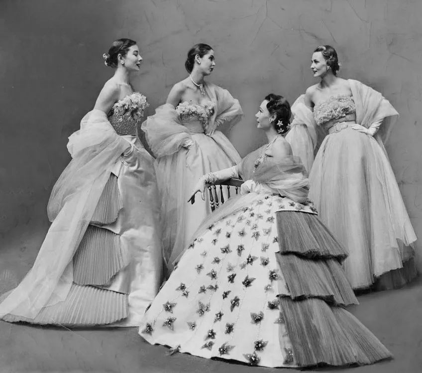 这位香奈儿的死对头，与迪奥先生齐名，打造出最原汁原味的法式优雅