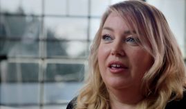 *兽禽**!12岁的女孩们每晚被不同的男人性侵,还排轮班表!