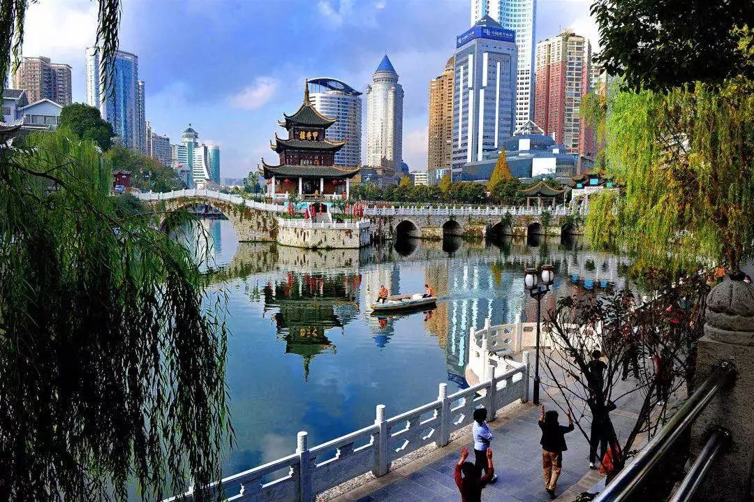 贵阳夏天气温最高多少,贵阳夏天最高气温是多少度