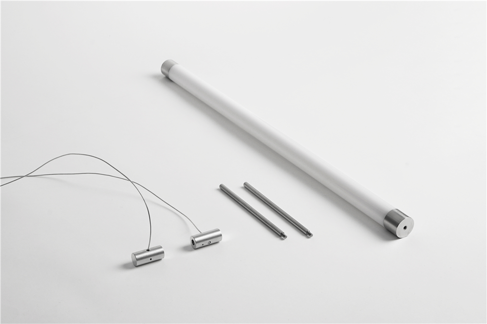 他从“马扎”中获得灵感，设计的灯具从米兰火到杭州……