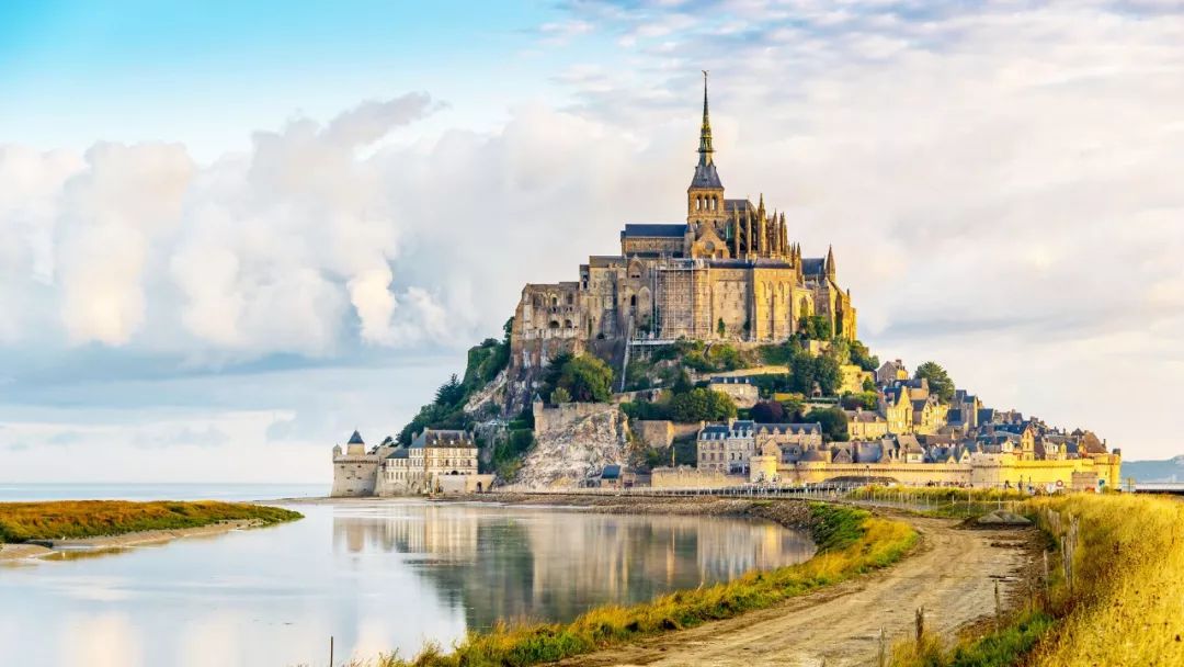 欧洲旅游教堂推荐,去欧洲旅行一定去五大教堂和城堡