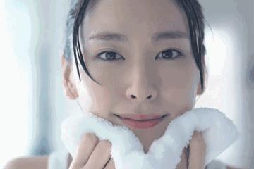 fancl「洁颜粉」泡沫绵密，温和不刺激，爆痘烂脸也可用