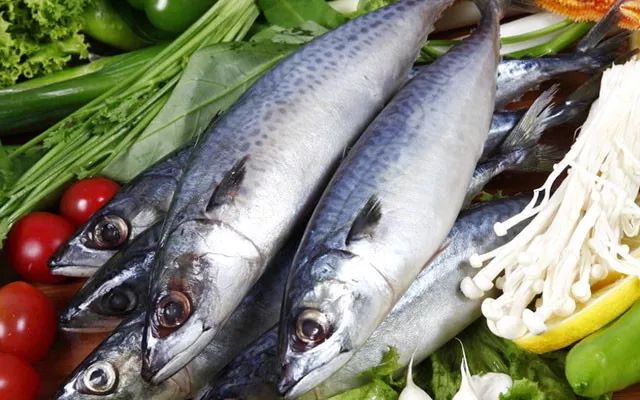 日照有什么好玩的地方,日照金山