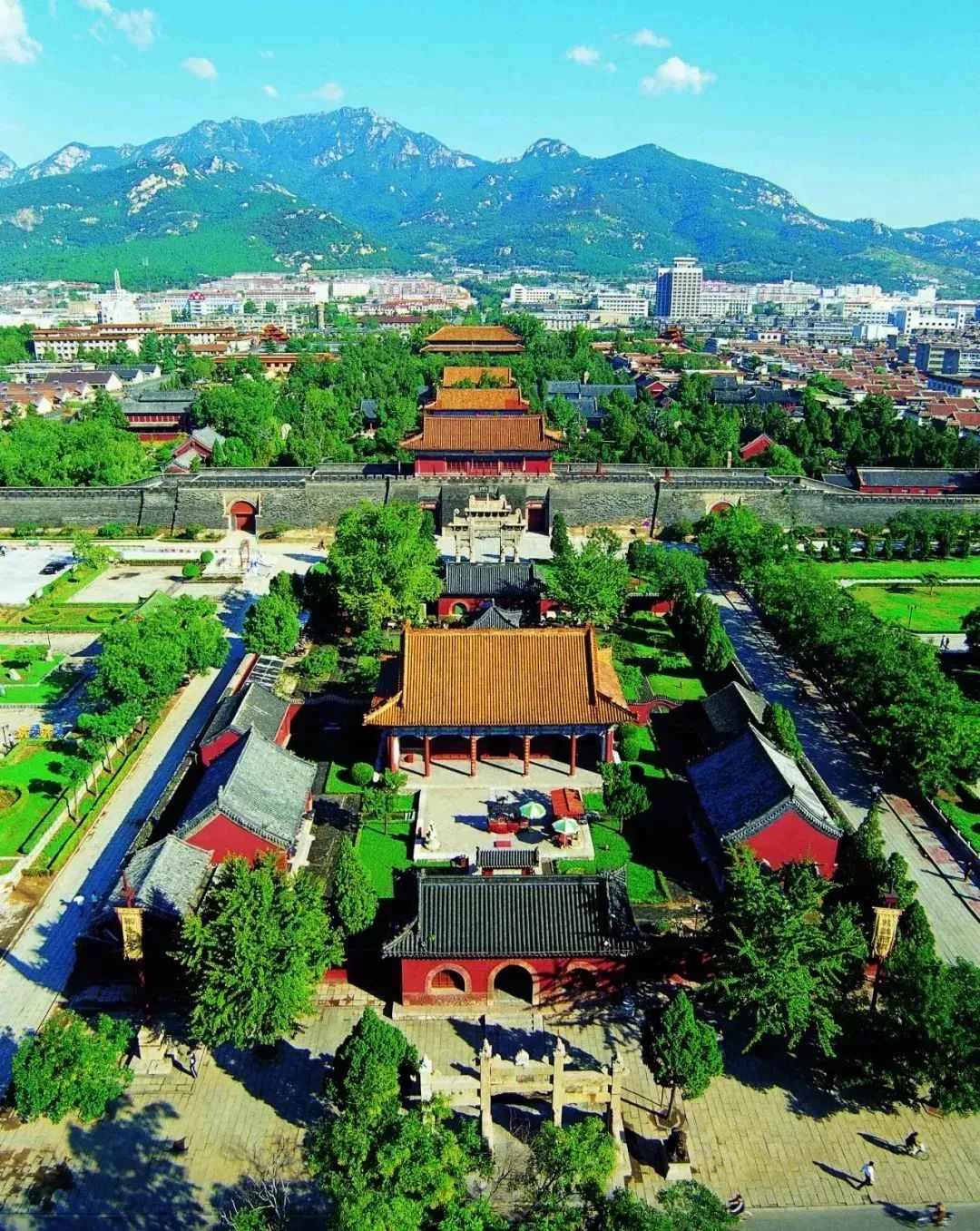 天下第一山泰山视频,天下第一山天子山