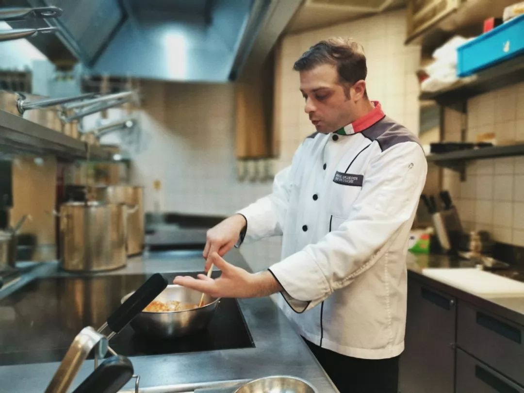 澳门最便宜的米其林餐厅,澳门星际酒店米其林二星餐厅