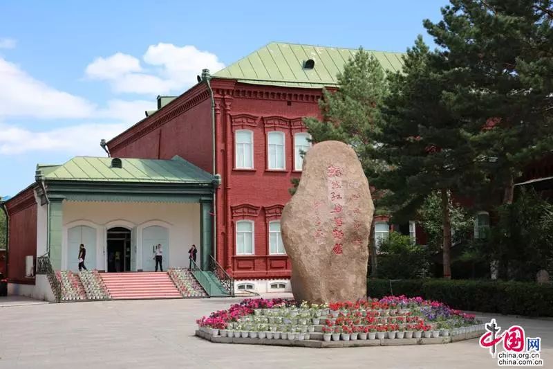 【记者的*疆新**日记】塔城印象：一棵橡树满城风情