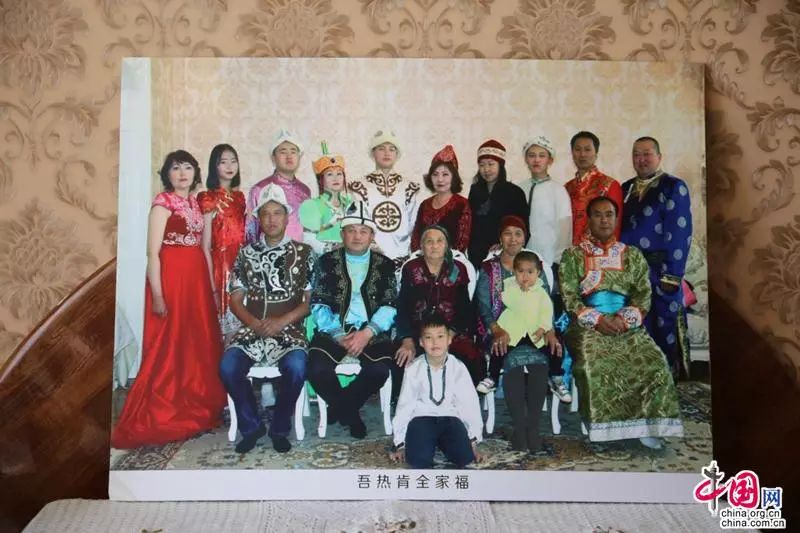 塔城印象红瓶酒,塔城映像