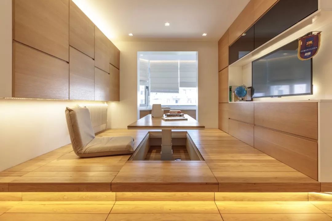 阳台很大要不要装窗帘,阳台太大能装铝合金窗吗