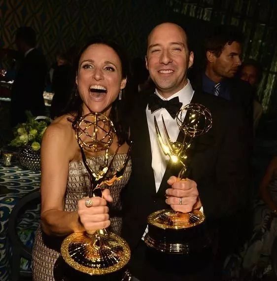 要消耗地球多少吨的温纸巾以及，多少吨的眼泪？