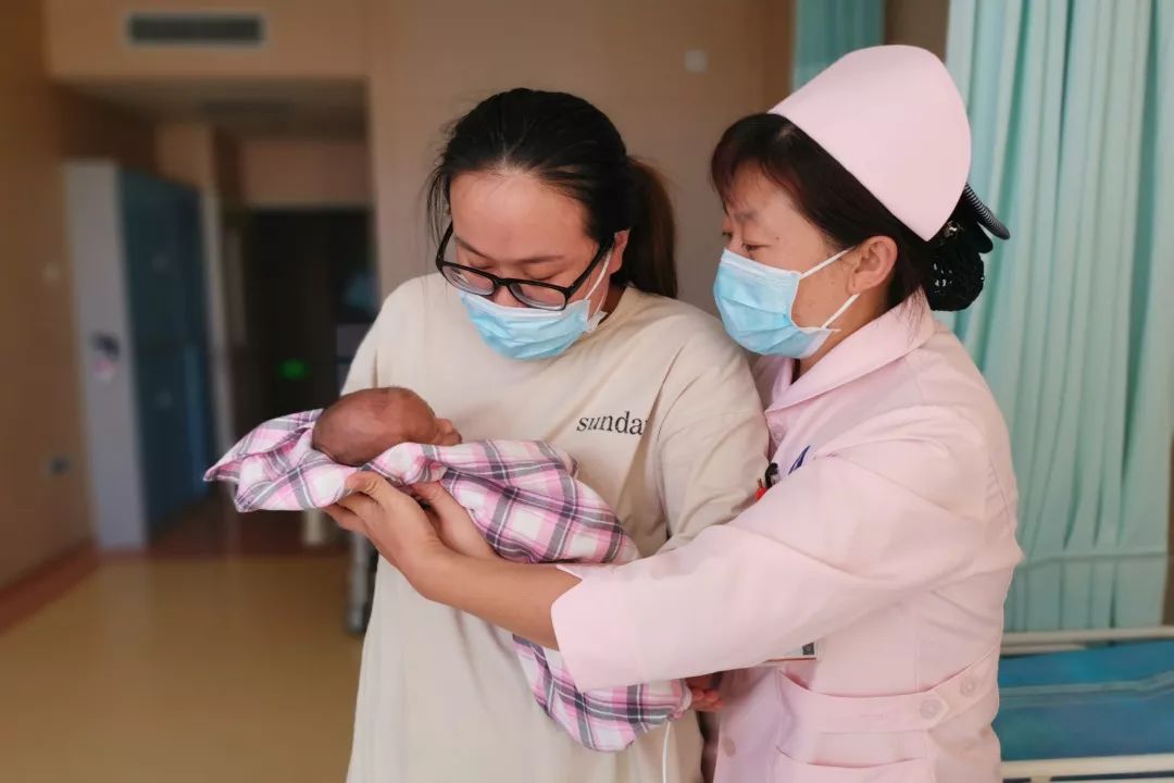 生命启航的避风港——滨医附院新生儿病区