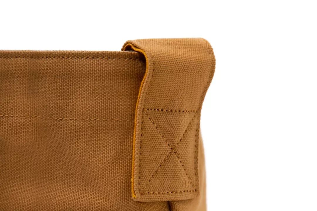 透支信用卡的女孩子,透支买奢侈品的女人