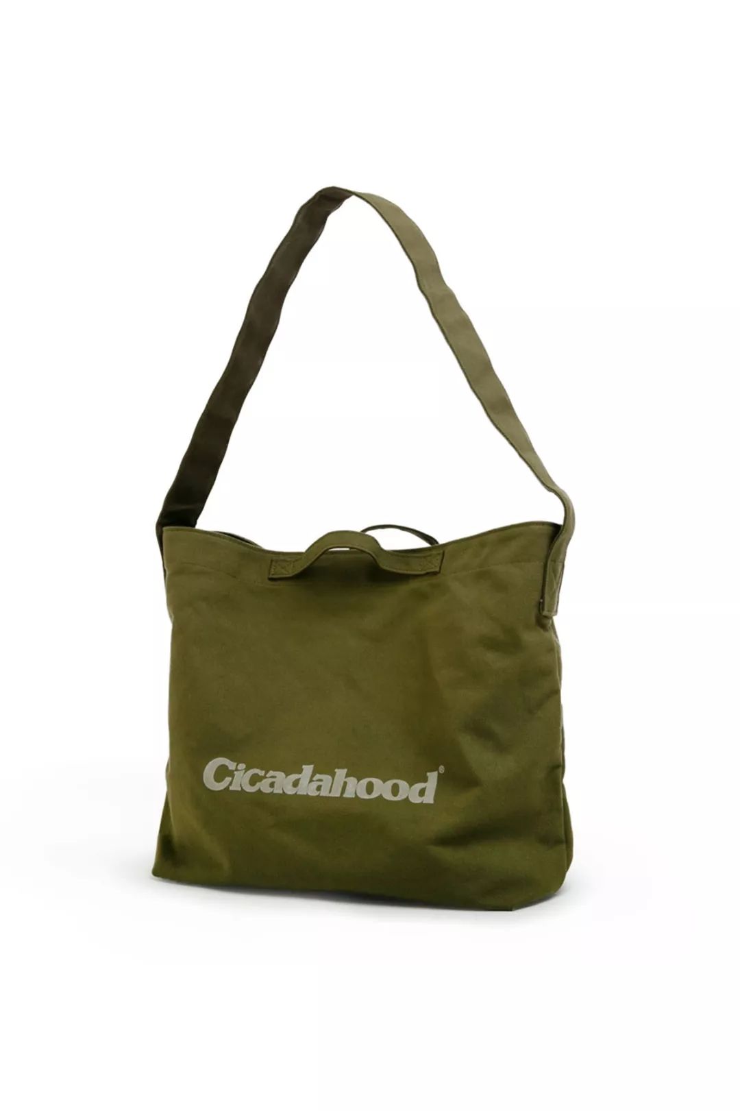 透支信用卡的女孩子,透支买奢侈品的女人