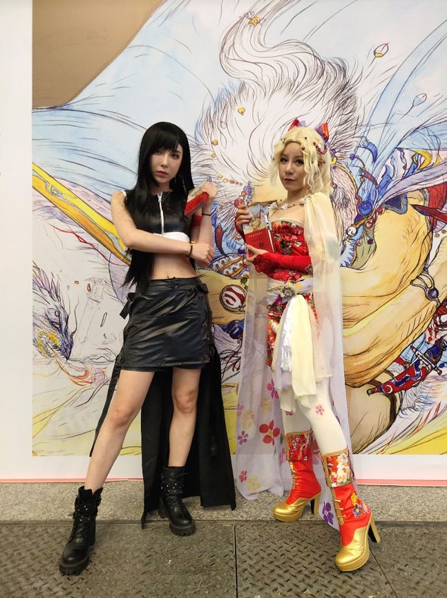 小编今天逛了一下动漫展，然后觉得自己老了……