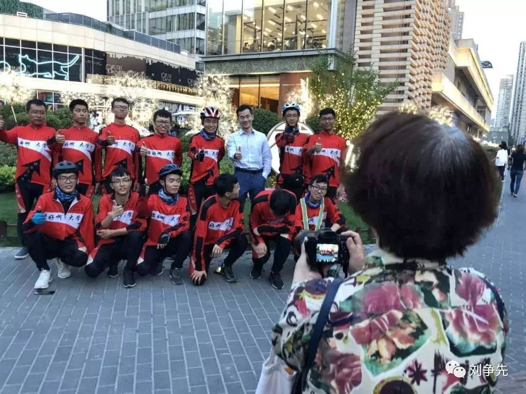 【美文欣赏】一个人可以骑得很快，一群人才可以骑得很远